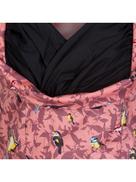 Šaty Lindy Bop korálové s motivem ptáků